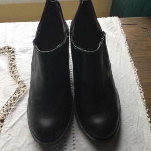 like new Hush Puppies wedges